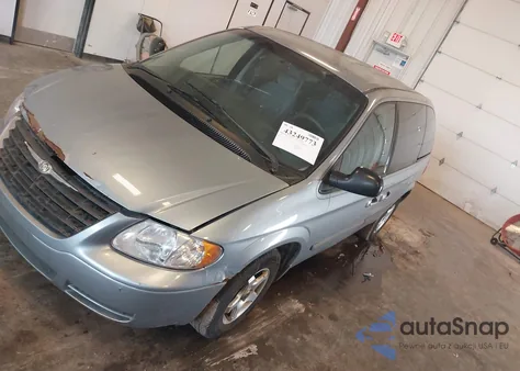 2006 Chrysler Town & Country из США, поврежденный, VIN 1A4GP45R66B746940